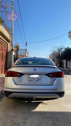 نيسان ألتيما